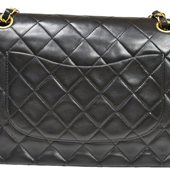 CHANEL Classic Flap Medium lambskin Leather Black Gold Hardware - Picture 4 of 12